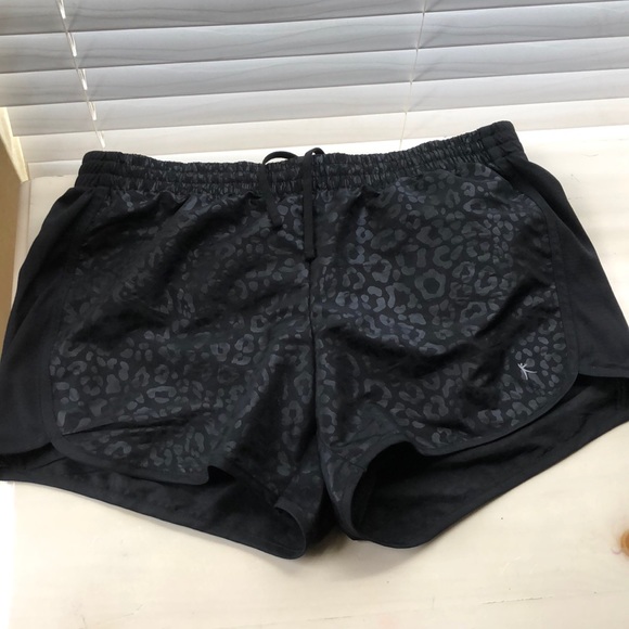 leopard print workout shorts